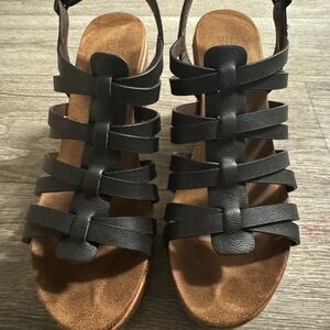 White Mountain Black Strappy Sandals